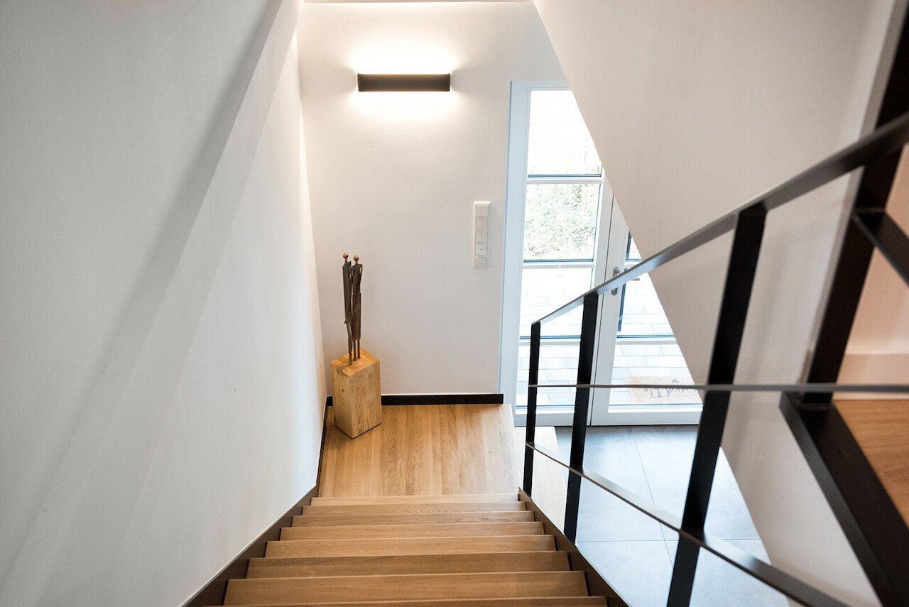 Moderne Treppenkonstruktion - Stahlwangentreppen Image 3