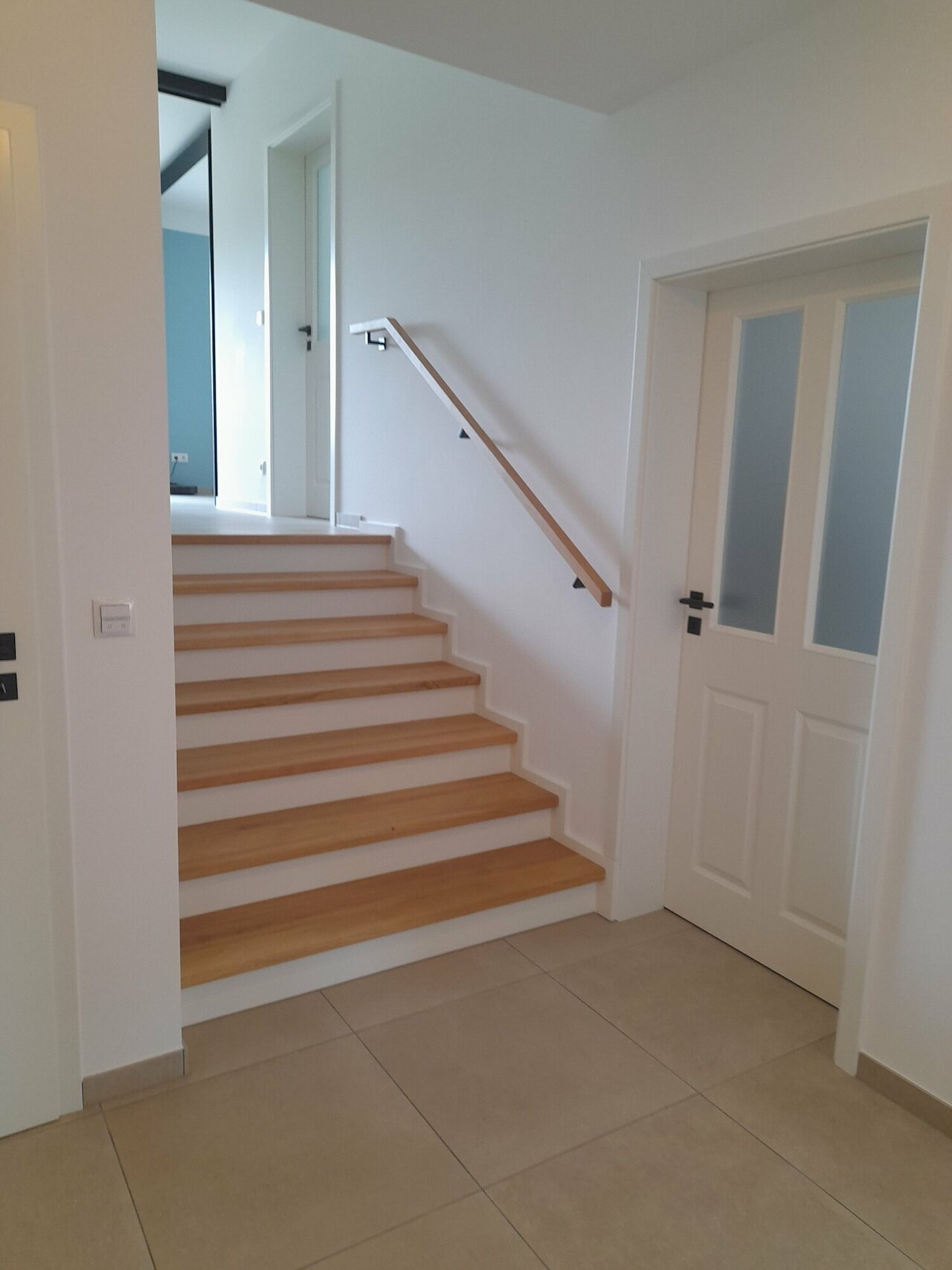 Betontreppe im skandinavischen Design Image 4