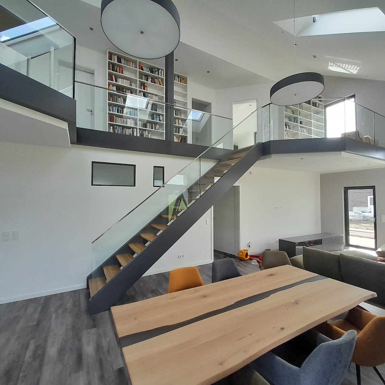 Wangentreppe im Stahl-Design Image 2