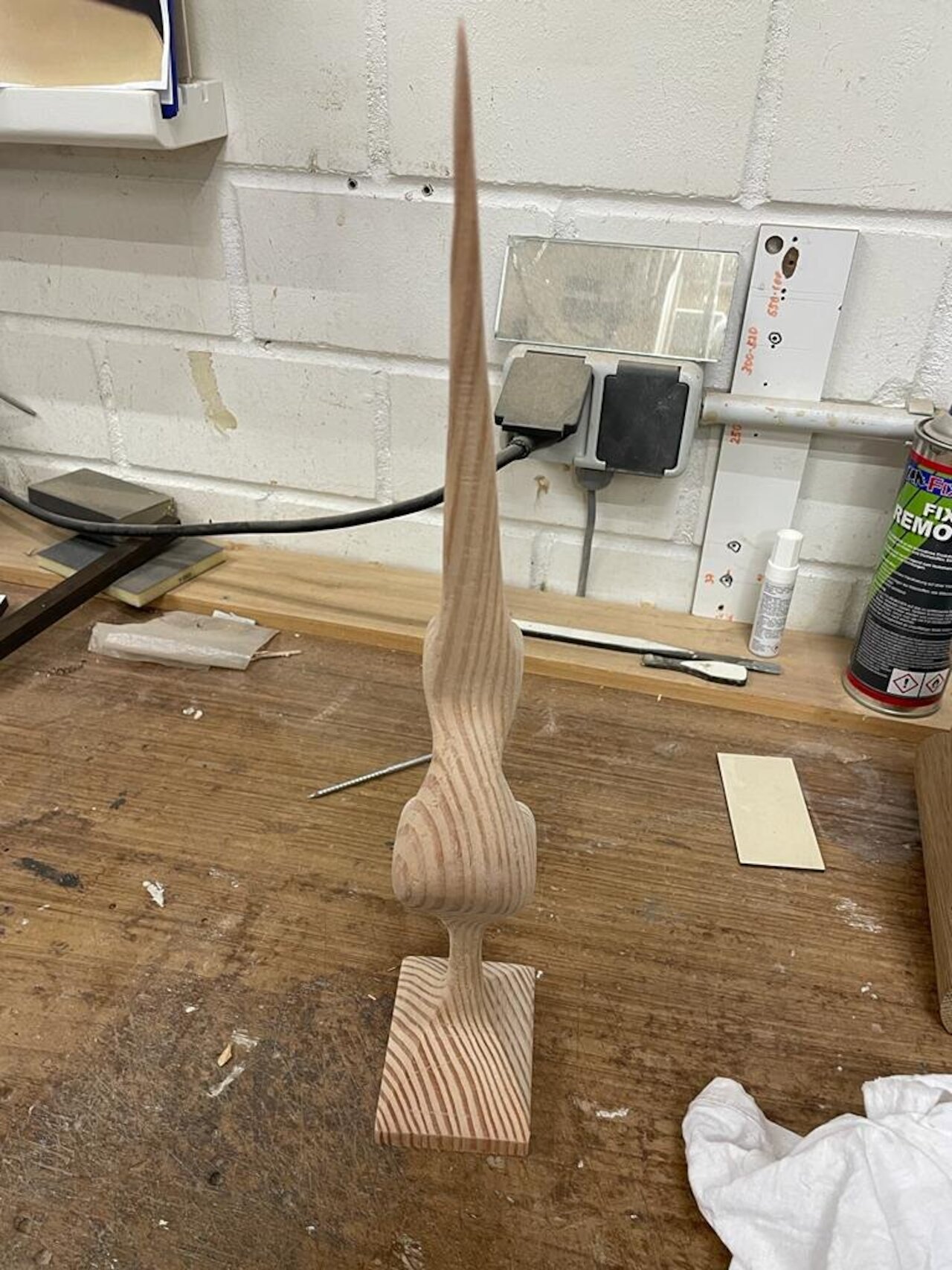 Schulpraktikantin in unserer Tischlerei Image 3