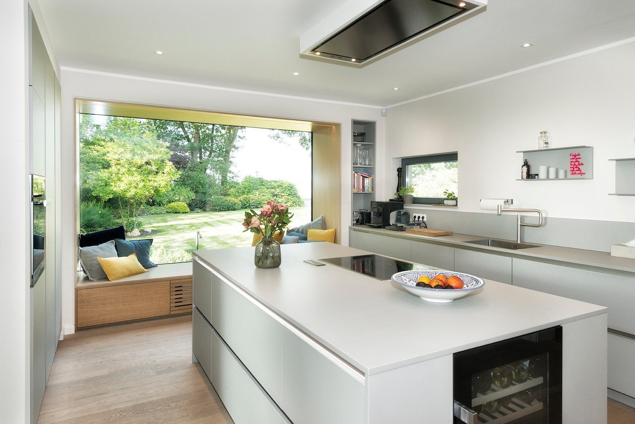 Kche Beckermann Und Sitzbank Im Fenster Kche Beckermann Und Sitzbank Im Fenster