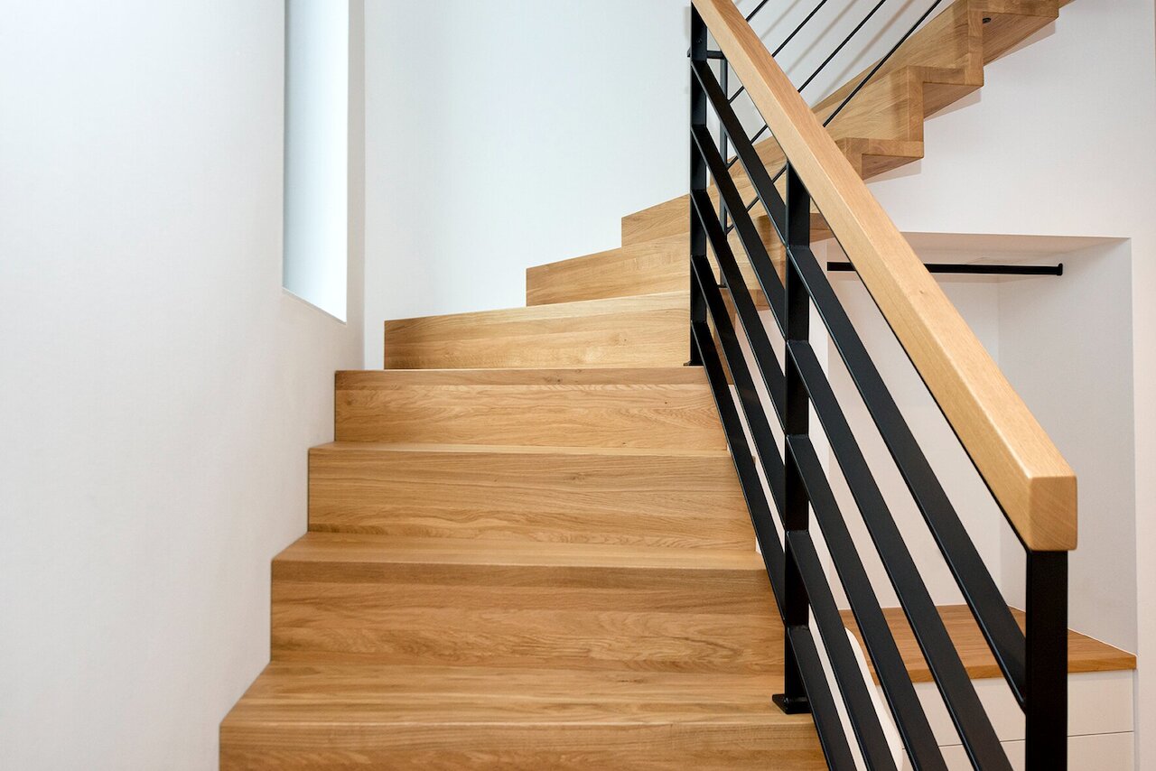 Faltwerktreppe TP_0480 mit Einbauschrank als Garderobe Image 3