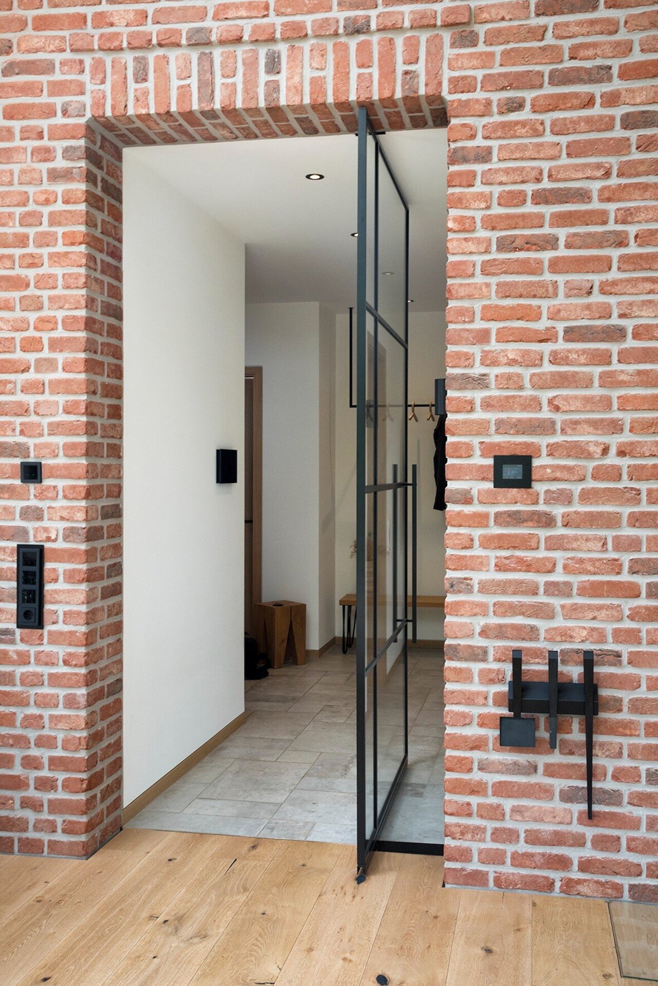 Stahl-Loft-Pendeltür Image 4